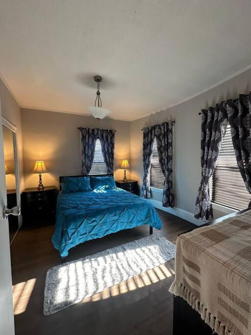 Spacious And Cozy- Near T-Station-Quiet Neighborhood! Malden Eksteriør billede